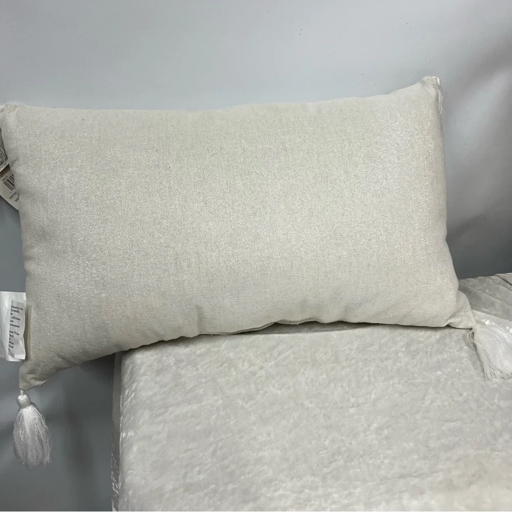 Grey Silver White Sequined Beaded Let It Snow Holiday Throw Pillow Cushion nwt